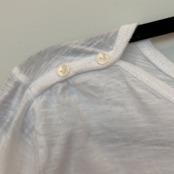 Classic White 3/4 Sleeve White Top - Picture 2 of 9